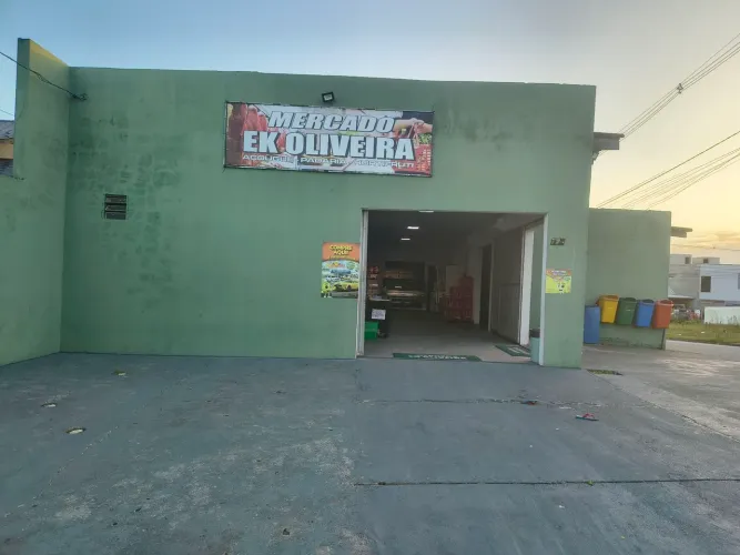 Vendo prédio comercial