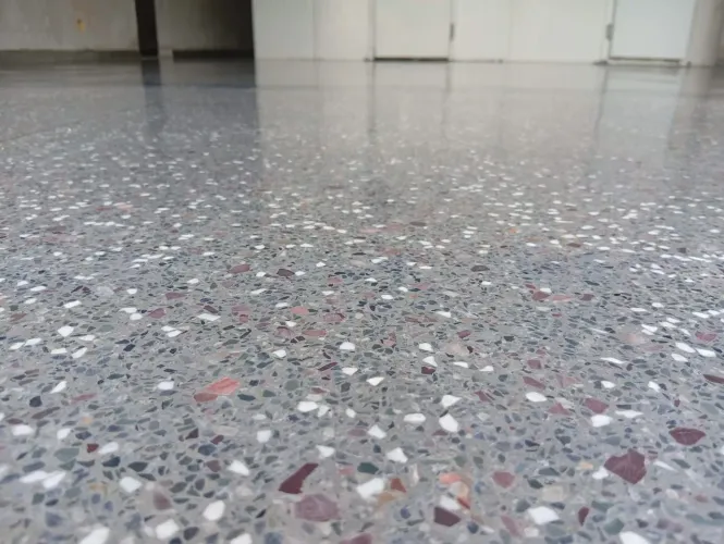 Pisos de Granitina e Fulget