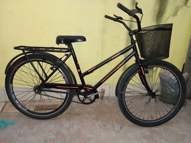 Bicicleta Aro 26 na cor preta