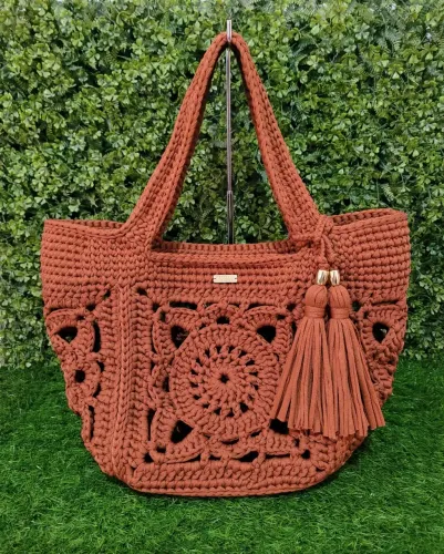 Bolsa de praia artesanal em croche