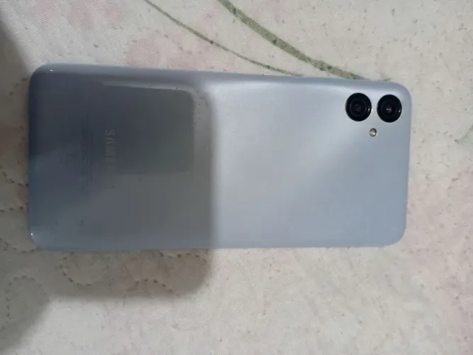 Vende-se celular Samsung 