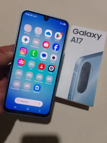 V/TSamsung a17 256gb 8 de ram novinho vai carregador dele