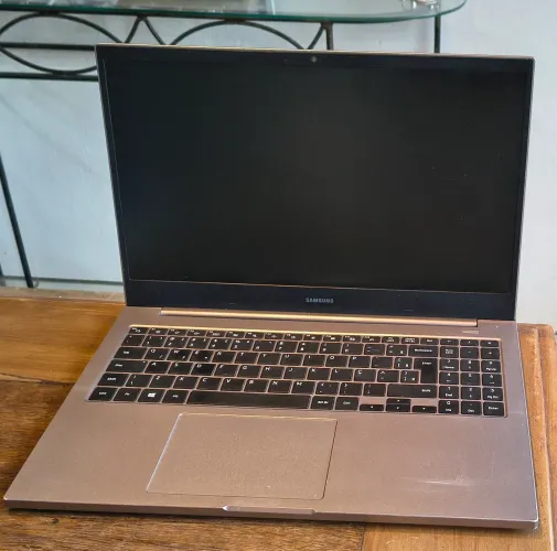 Notebook Samsung Book x40 | Core i5 |16GB RAM | SSD 512GB | NVIDIA 2GB dedicada