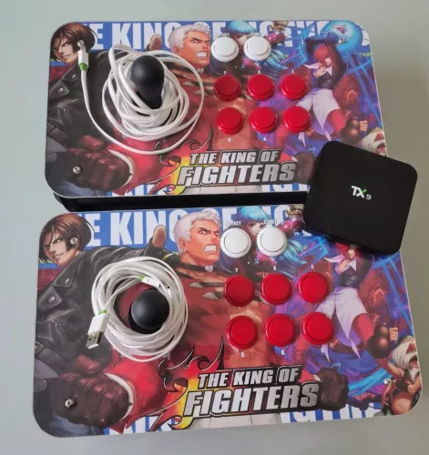 Jogos retro com controles tipo fliperama