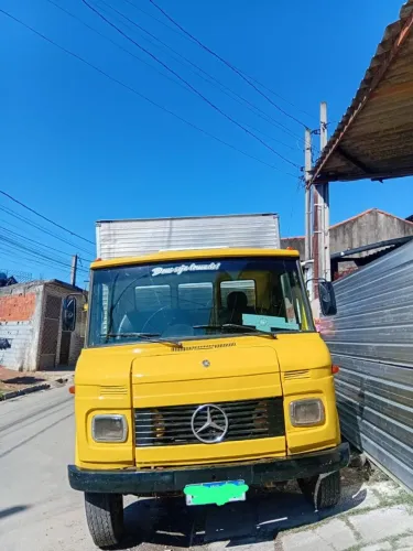 Vendo Caminhão Mercedes Benz MB 608