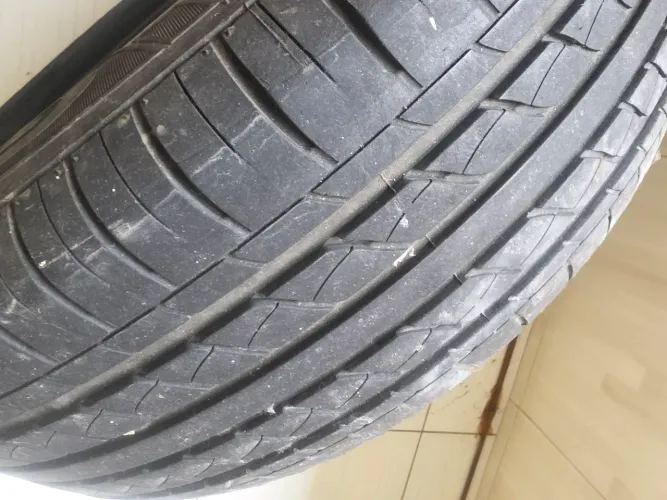 Pneu para RAV 4
