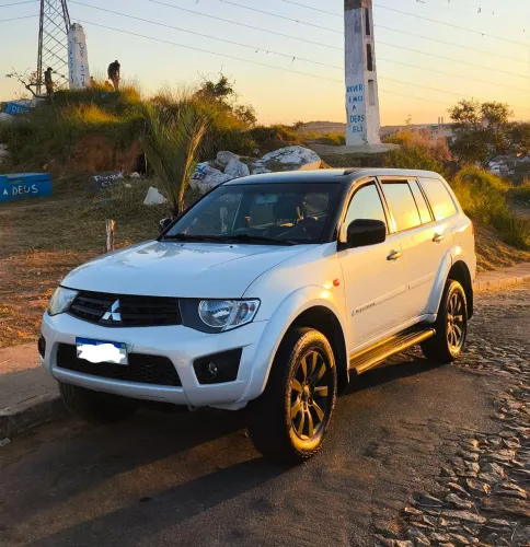 Mitsubishi Pajero Dakar 3.2 4X4 T.i. Dies. 5P Mec. 2013