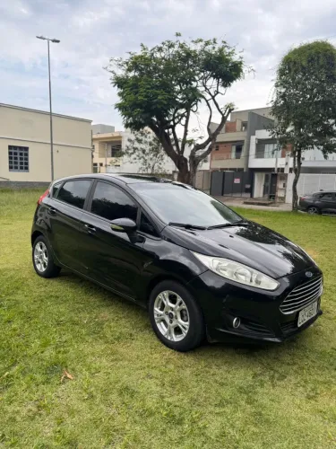 Ford Fiesta 1.6 16V Flex Aut. 5P 2014