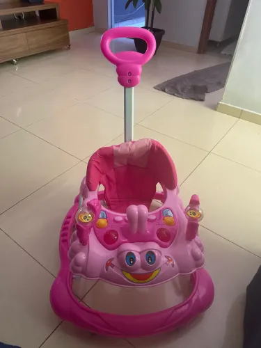 Andador de bebê 2em 1