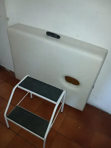 Vendo cadeira  para salão uma maca portátil e uma bicicleta aro 26