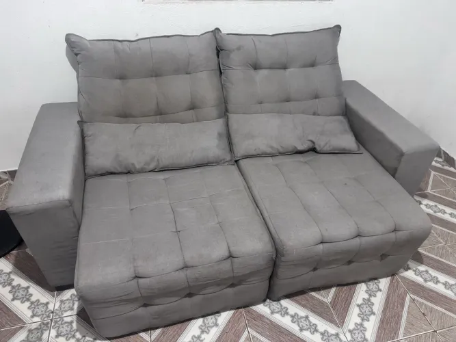 SOFÁ RETRÁTIL E RECLINÁVEL
