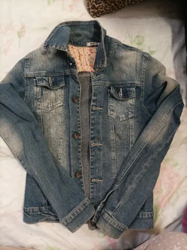 Jaqueta Jeans escuro tamanho 40/M