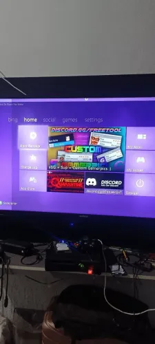 Vendo Xbox 360 desbloqueado full jogos e servidor furtivo