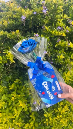 Rosa eterna + caixa de bombom 