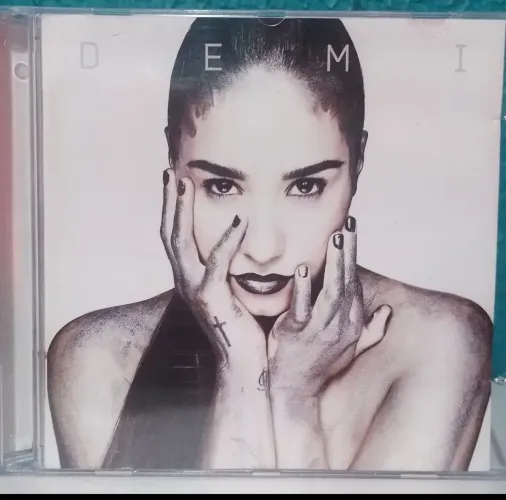 Cds Demi Lovato