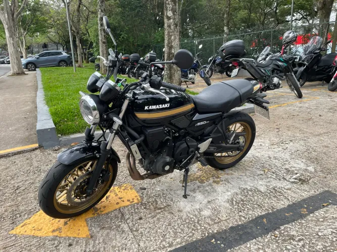 KAWASAKI Z 650 RS