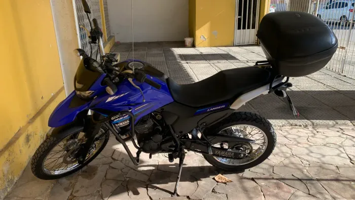 Lander 250 azul