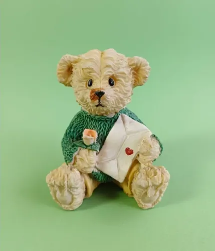 Bibelô urso decorativo vintage em resina,  ricamente detalhado