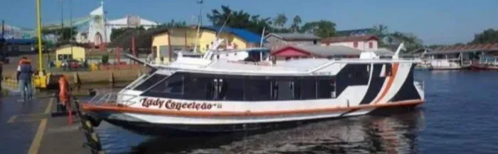 Vendo lancha, 50 passageiros 