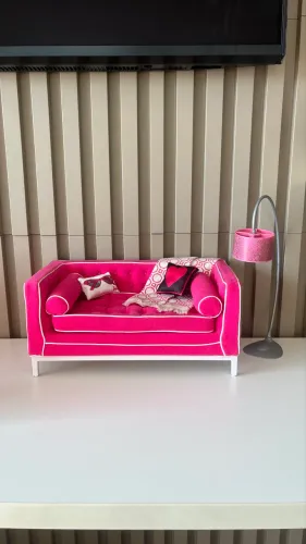 Sofá Barbie Jonathan Adler 2005