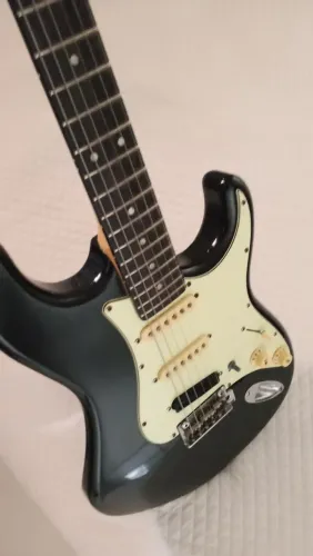 Guitarra Tagima T635