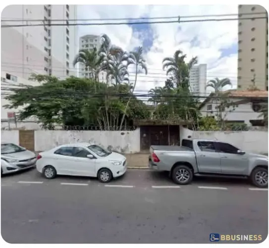 Casa comercial à Venda, de esquina para a Tenente Coronel Cardoso - com 4.200m², em Campos