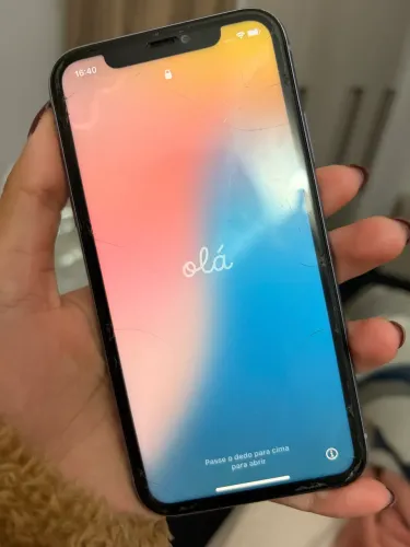 iPhone 11 usado 