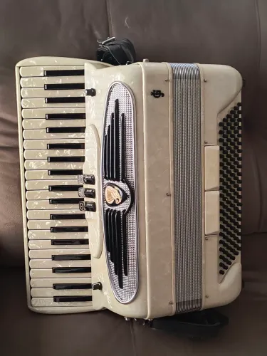Acordeon Giulietti MF 32