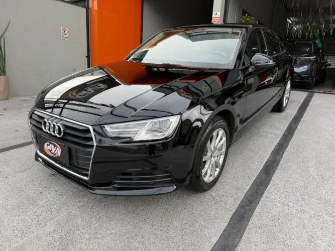 Audi A4 2.0 Avant Ambie. 2.0 16V TFSI S Tron. 2018