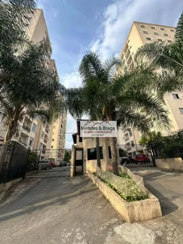 Apartamento com 2 dormitórios à venda, 62 m² por R$ 299.000,00 - Vila Rio de Janeiro - Gua