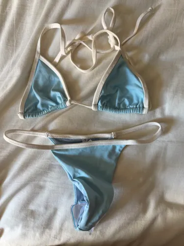 Biquíni azul e branco M novo