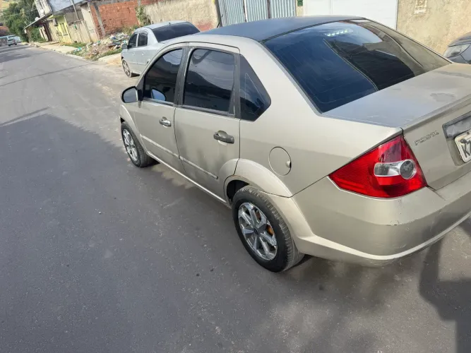Ford Fiesta Sed. 1.6 8V Flex 4P 2006