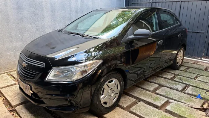Chevrolet Onix JOY Hatch 1.0 8V Flex Mec. 4P 2018