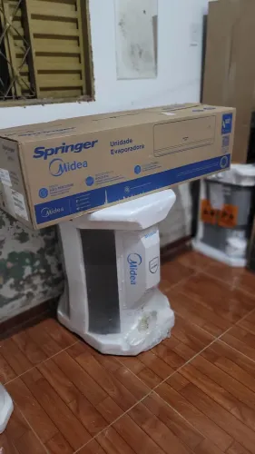 Ar condicionado split Springer Midea Airvolution 22.000 Convencional