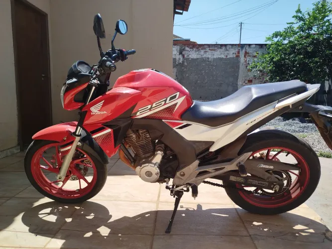 CB Twister 250 baixo km