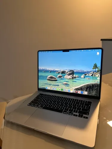 MacBook Apple M5 15pol 2026 24GB em garantia original