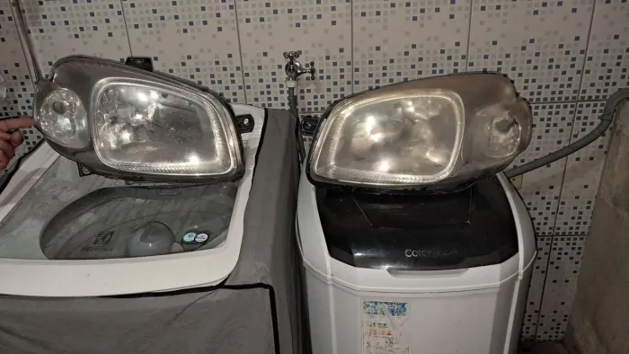 Farol e lanterna traseira da fiorino evo 2018