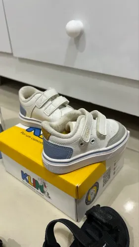 2 pares de Tênis Klin e Pimpolho