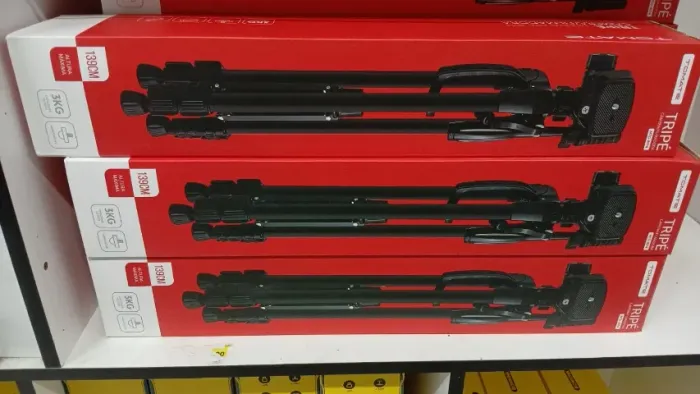 Tripé Celular Câmera Universal Profissional Tomate Preto 139cm