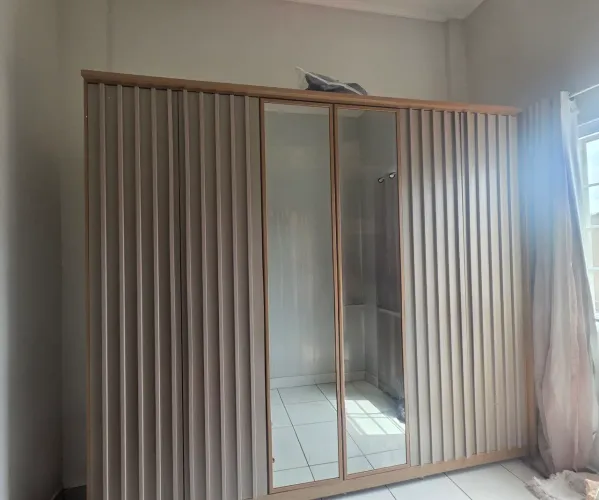 Guarda-roupa de Casal