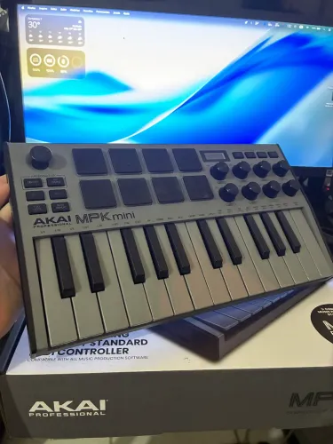 AKAI MPK MINI MK3 Controlador MIDI