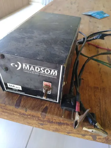 Fonte madson carregadora de 60 amperes(das boas)