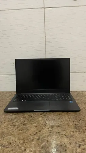 Notebook Samsung Galaxy Book2 Core i5 12ª Geração, 8GB RAM, SSD 512GB ? Tela com Manchas
