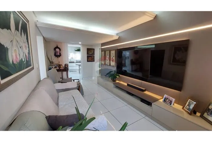 Apartamento REFORMADO no Espinheiro 176m², 3 quartos, Zona norte- Recife.