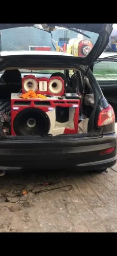 Som automotivo