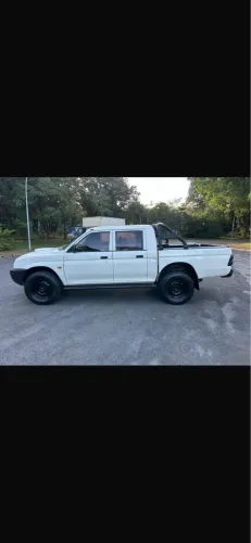Mitsubishi L200 GL 2.5 4X4 CD Diesel 2009