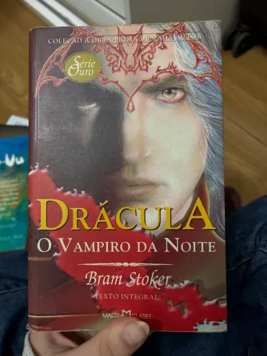 Livro - Drácula o vampiro da noite de Bram Stoker