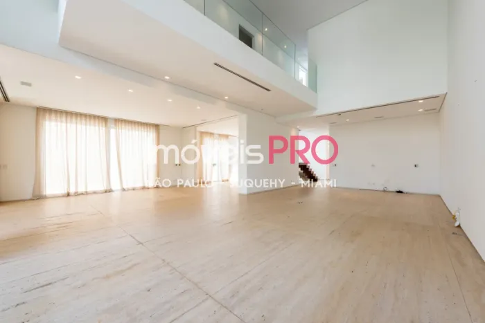 Casa Vila Nova Conceição 550 m² 05 suítes 6 vagas