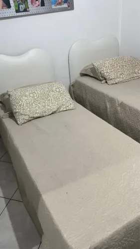 Cama solteiro madeira maciça