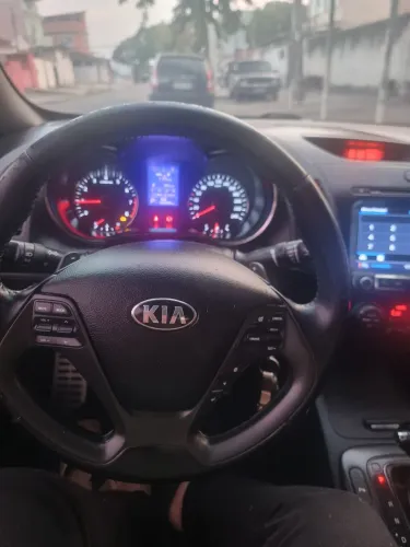 Kia Motors Cerato 1.6 16V Flex Aut. 2015